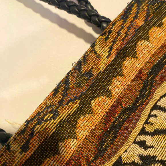 ⚡️Beuno Tapestry double strap shoulder bag Animal print⚡️ - Picture 6 of 9